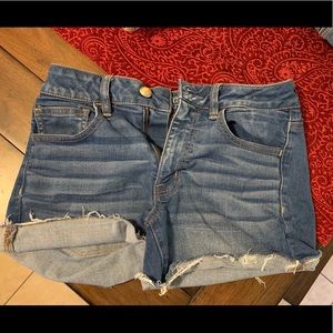 American Eagle Hi-Rise Shorties Size 6